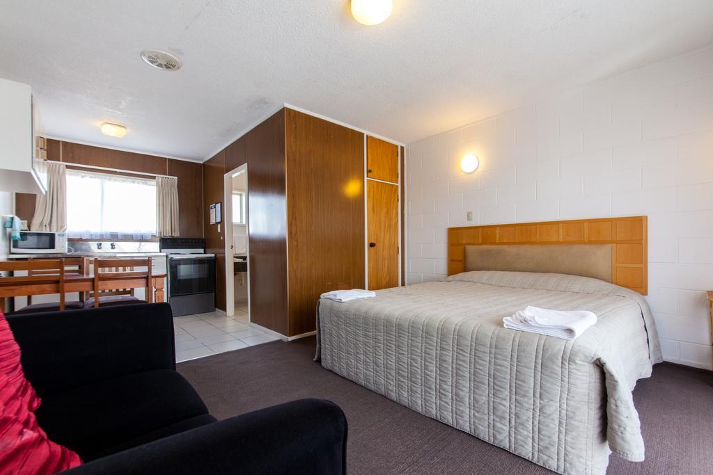 Sunset Lodge Motel Taupaki Cameră foto
